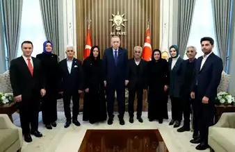 Erdoğan, Yüksekova'daki Katliamın Kurbanları ile Buluştu