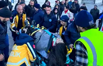 Hakkari'de Üniversiteli Kız Öğrenci Çarpıldı