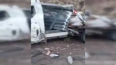 Hakkari'de Trafik Kazası: 2 Yaralı