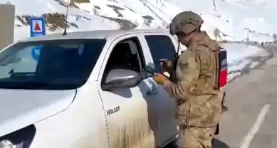 Yüksekova'da İzinsiz Çakar Lambaya Ağır Ceza