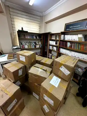 Hakkari'de 7 Bin Sınav Kitabı Öğrencilere Ulaştı
