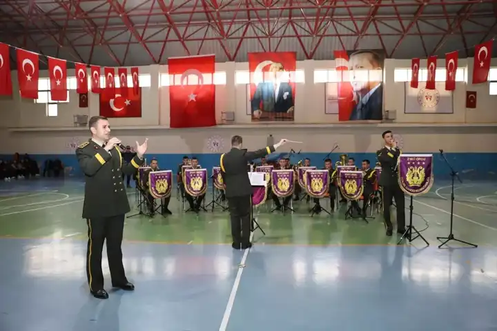 Doğu'da Müzik Şöleni: Bando Konseri