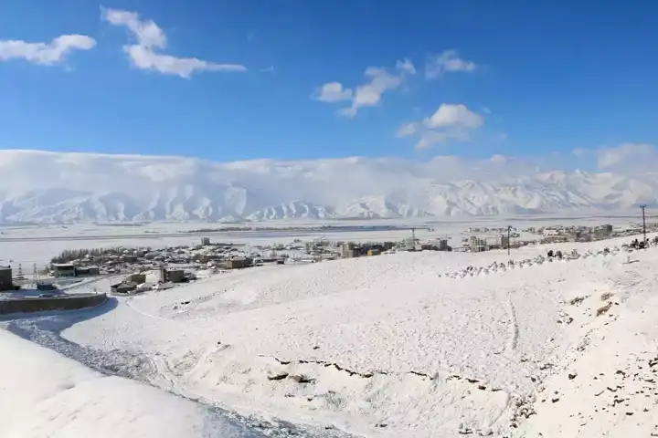 Hakkari'de Kar Yağışı 51 Köyü Yalıtıyor