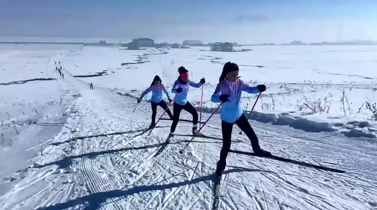 Yüksekova'da Kayaklı Koşu Yarışması Hazırlıkları